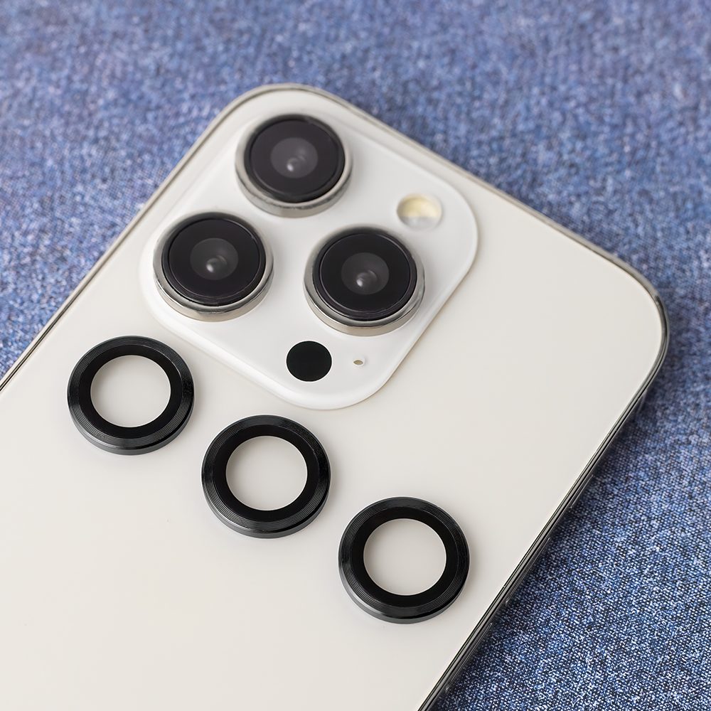 apple-iphone-17-pro-max-kamera-vedo-uvegfolia-atlatszo-fekete-peremmel_3.jpg